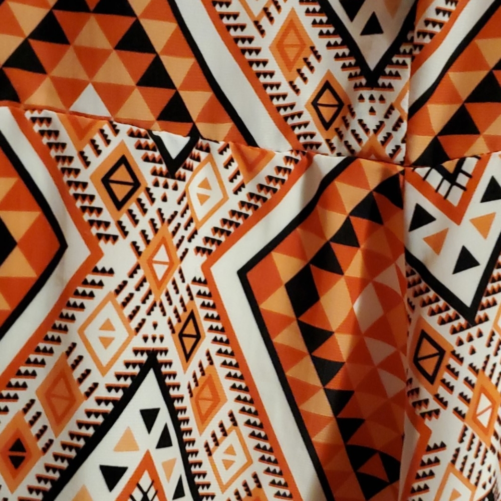 Geometric Dress - Picture 2 of 4